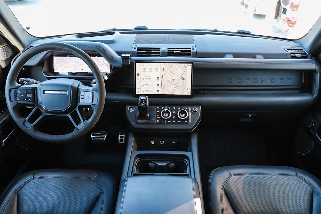 Thumbnail: 2023 Land Rover Defender - 2