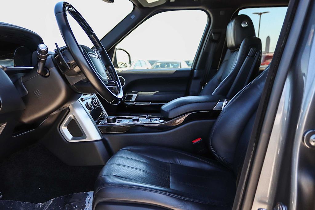 Thumbnail: 2016 Land Rover Range Rover - 10