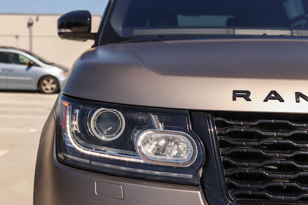 Thumbnail: 2016 Land Rover Range Rover - 21