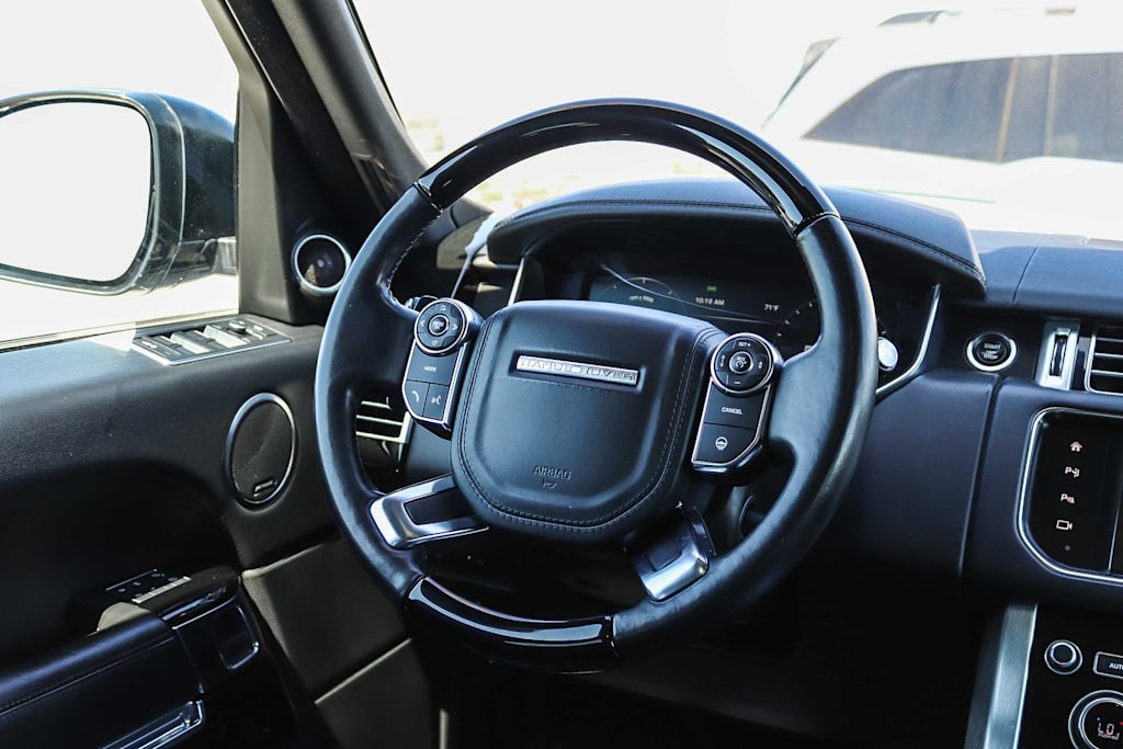 Thumbnail: 2016 Land Rover Range Rover - 8