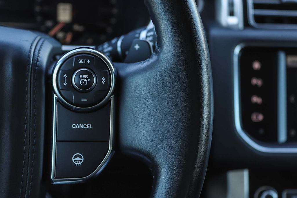 Thumbnail: 2016 Land Rover Range Rover - 28