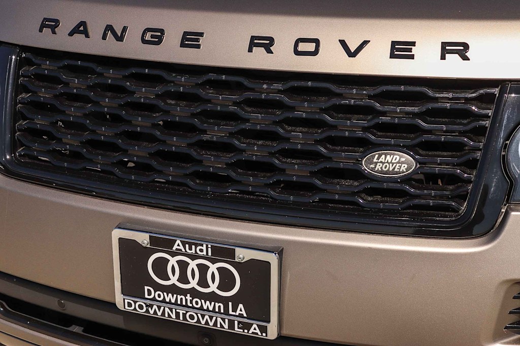 Thumbnail: 2016 Land Rover Range Rover - 17