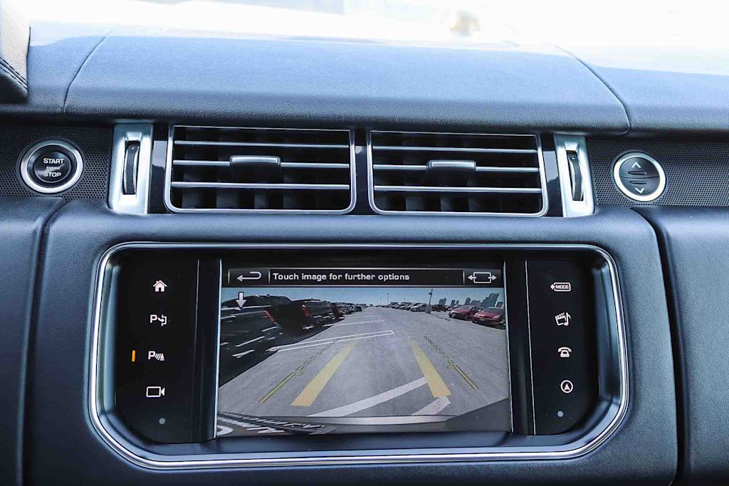 Thumbnail: 2016 Land Rover Range Rover - 32