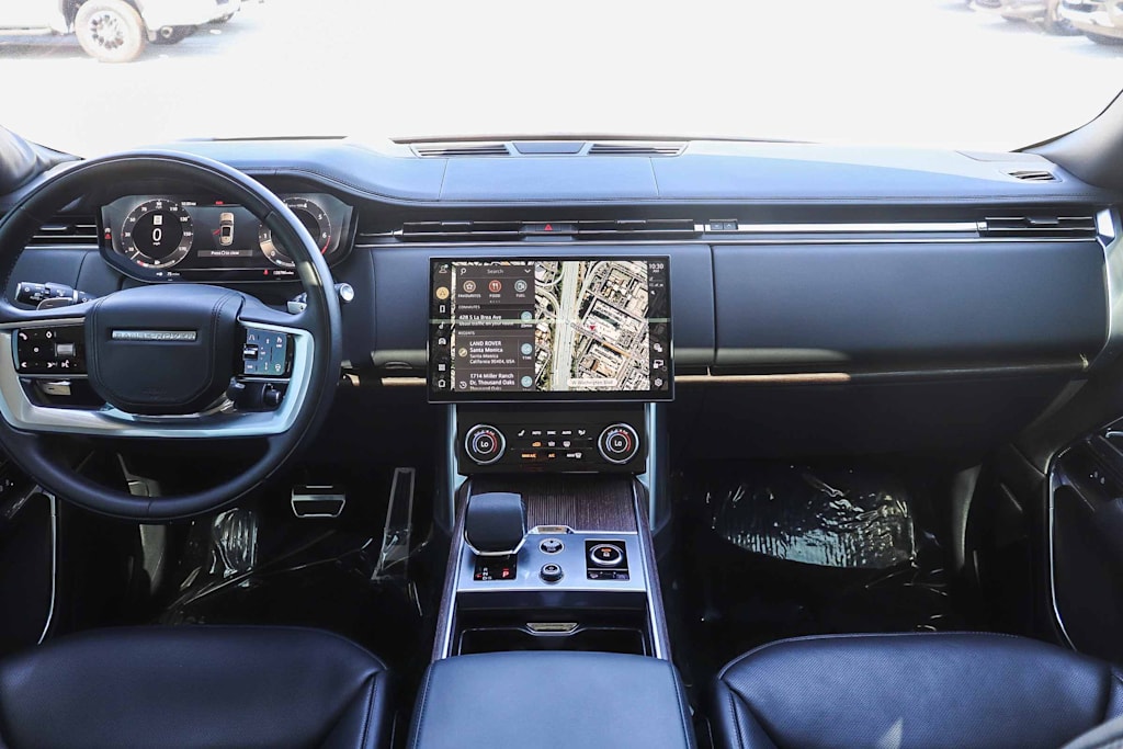 Thumbnail: 2023 Land Rover Range Rover - 2