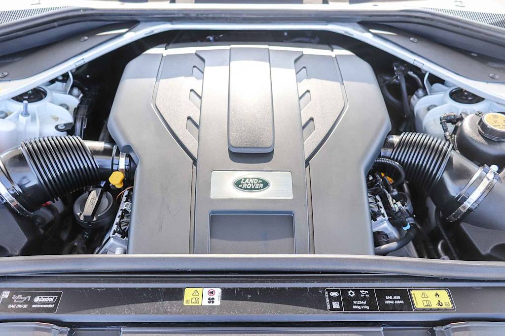 Thumbnail: 2023 Land Rover Range Rover - 8