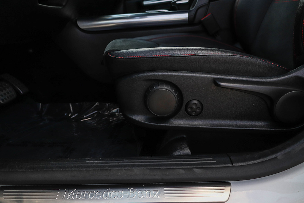 Thumbnail: 2022 Mercedes-Benz GLA - 31