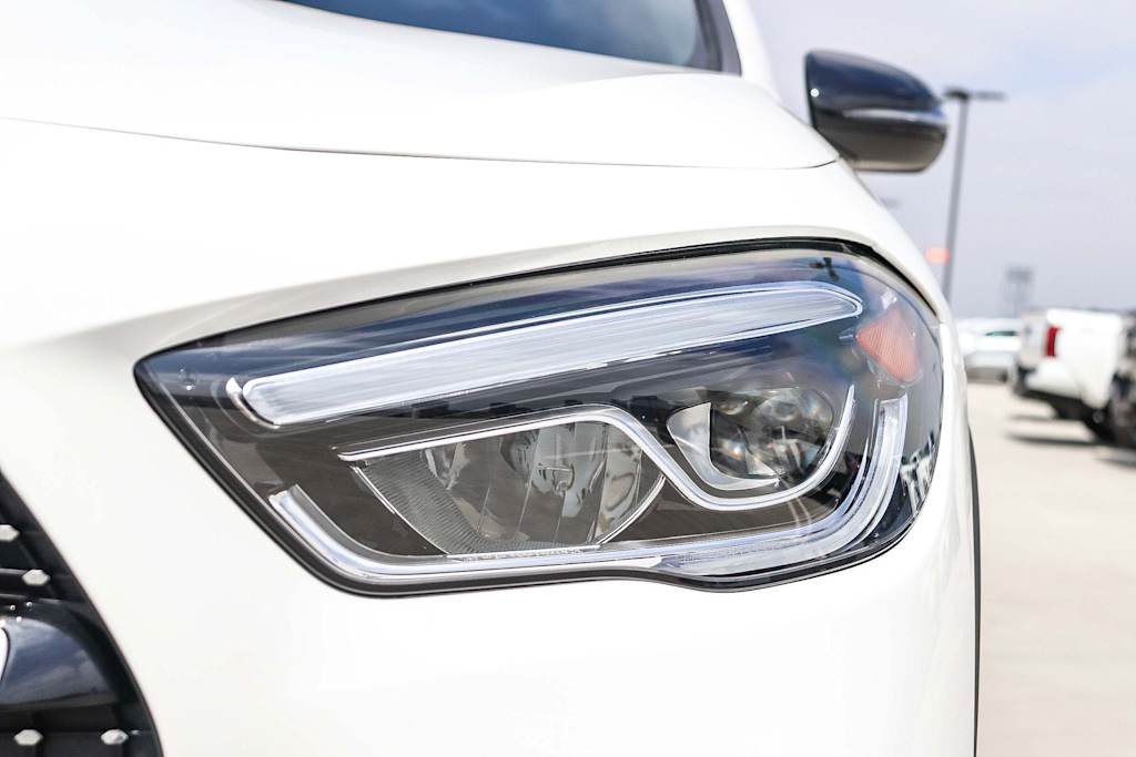Thumbnail: 2022 Mercedes-Benz GLA - 20