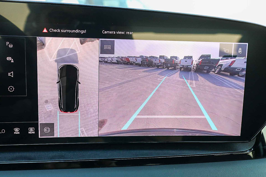 Thumbnail: 2025 Audi Q6 e-tron - 37