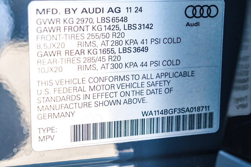 Thumbnail: 2025 Audi Q6 e-tron - 41