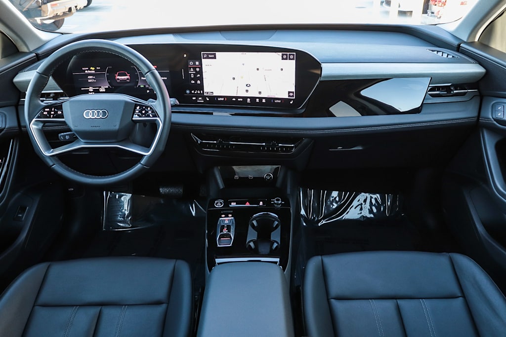 Thumbnail: 2025 Audi Q6 e-tron - 2