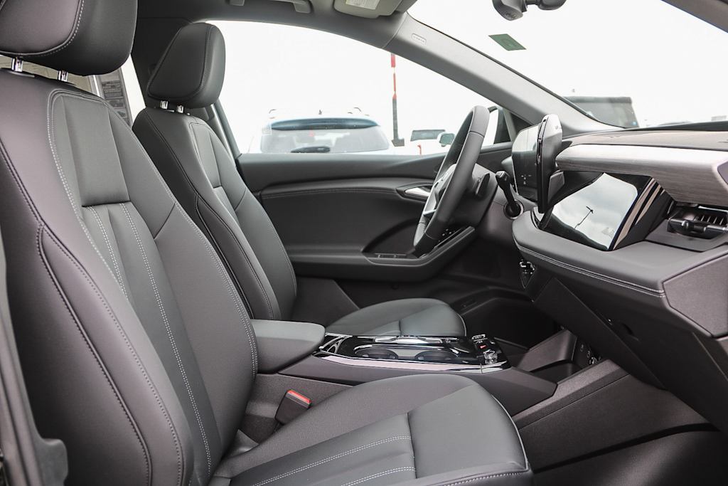 Thumbnail: 2025 Audi Q6 e-tron - 9