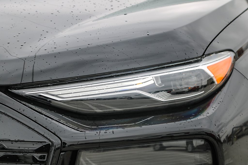 Thumbnail: 2025 Audi Q6 e-tron - 18