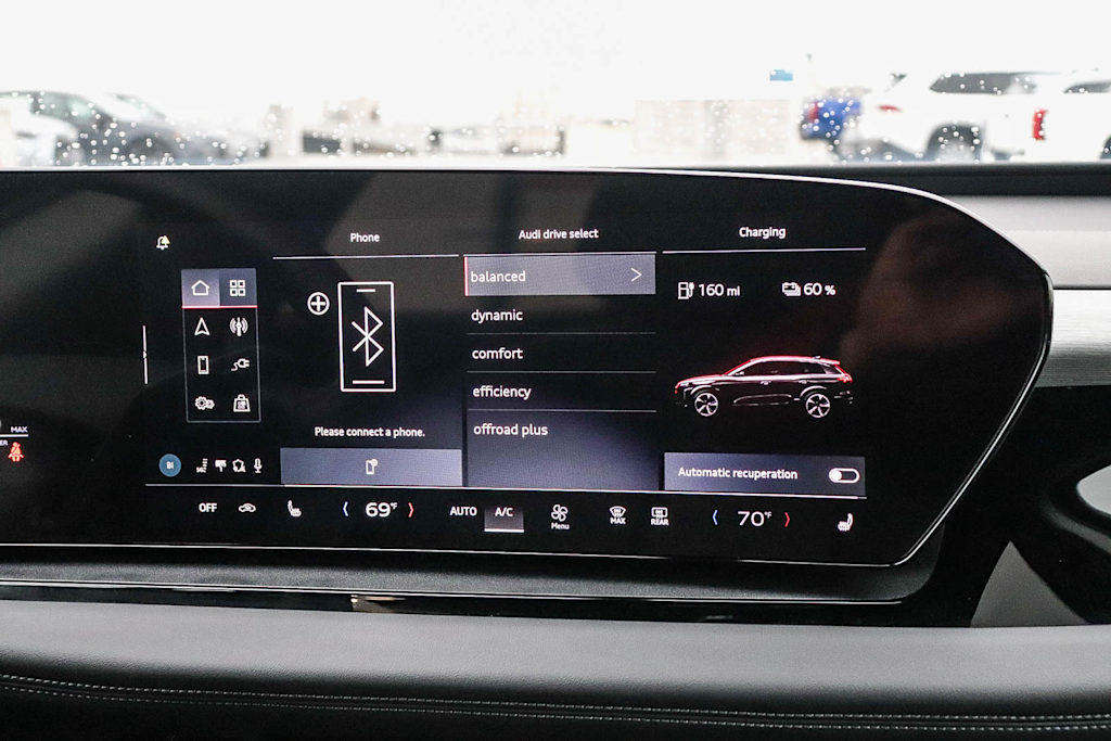 Thumbnail: 2025 Audi Q6 e-tron - 14