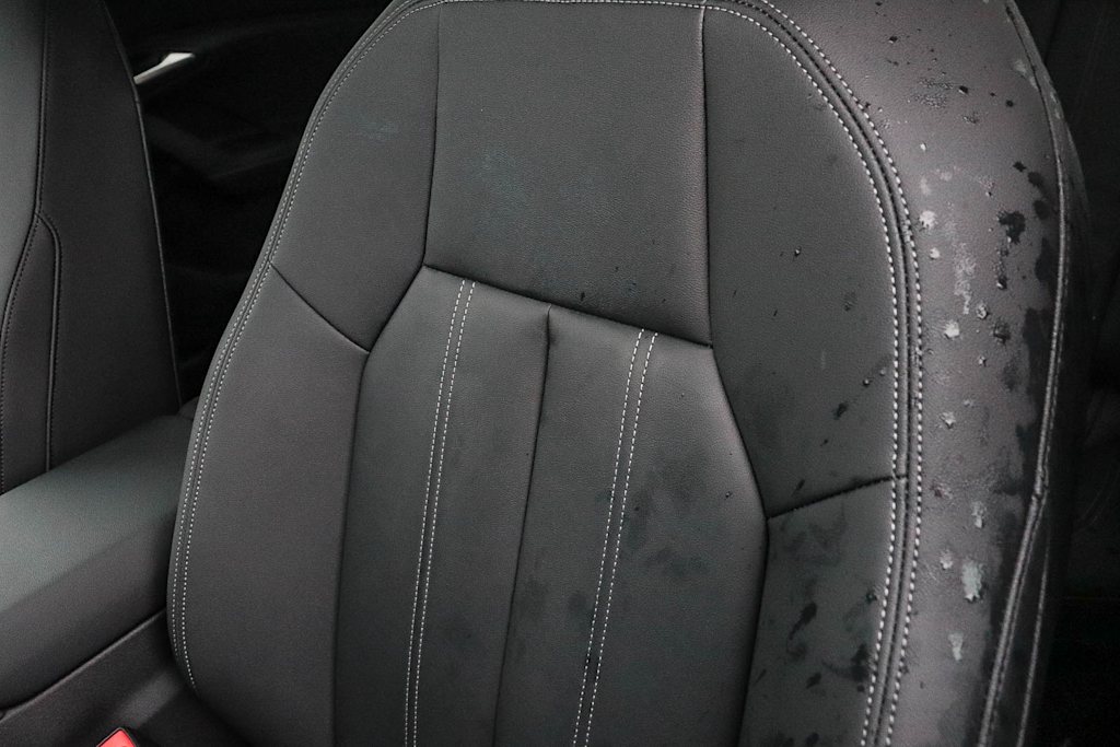 Thumbnail: 2025 Audi Q6 e-tron - 34