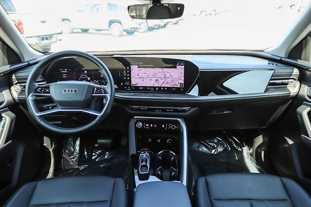 Thumbnail: 2025 Audi Q5 - 2