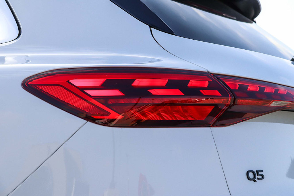 Thumbnail: 2025 Audi Q5 - 25