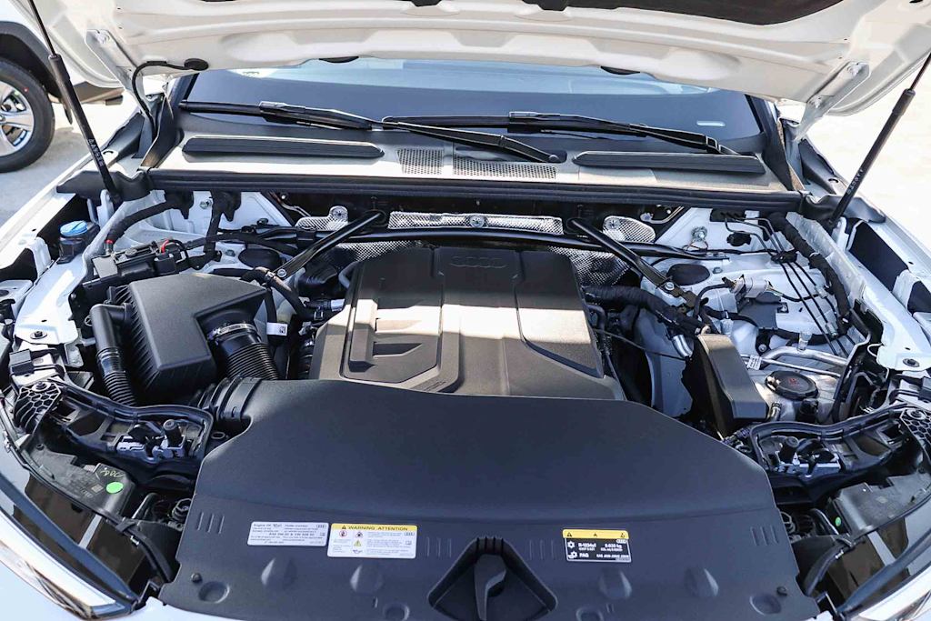 Thumbnail: 2025 Audi Q5 - 8