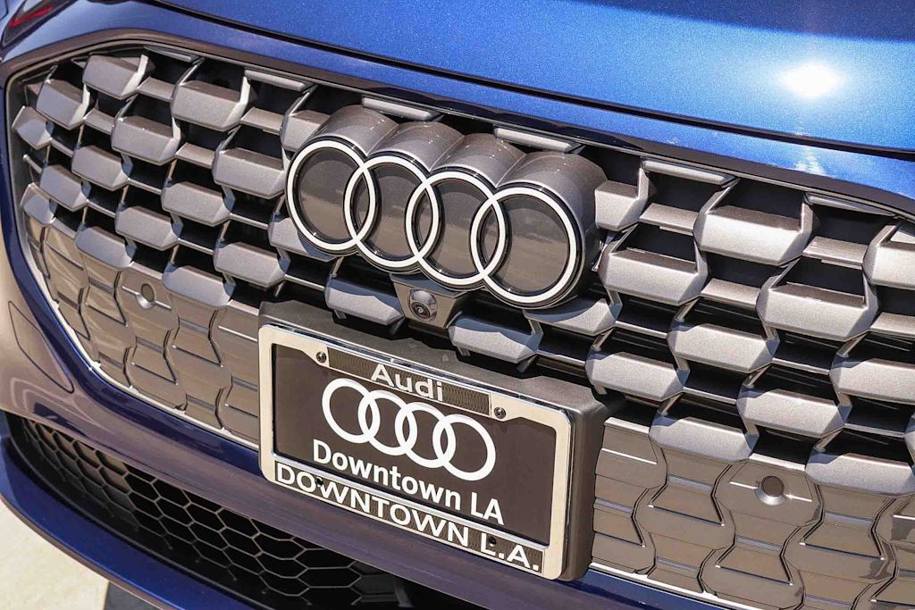 Thumbnail: 2026 Audi Q5 - 6