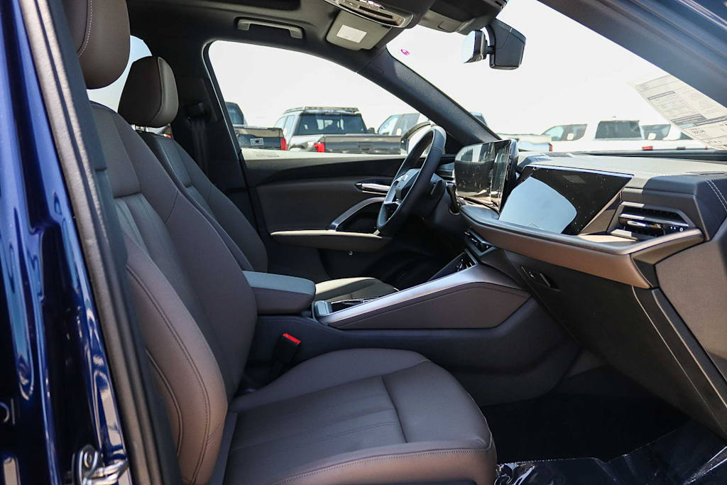 Thumbnail: 2026 Audi Q5 - 10