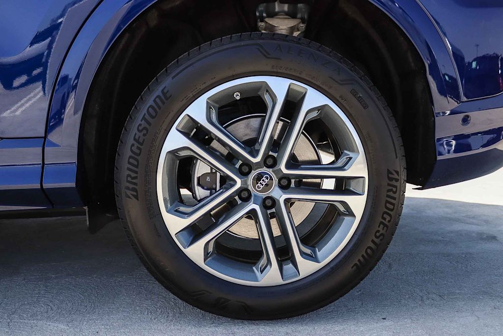 Thumbnail: 2026 Audi Q5 - 7