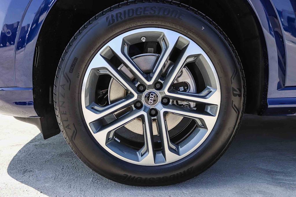 Thumbnail: 2026 Audi Q5 - 24