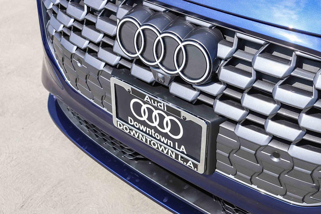 Thumbnail: 2026 Audi Q5 - 6