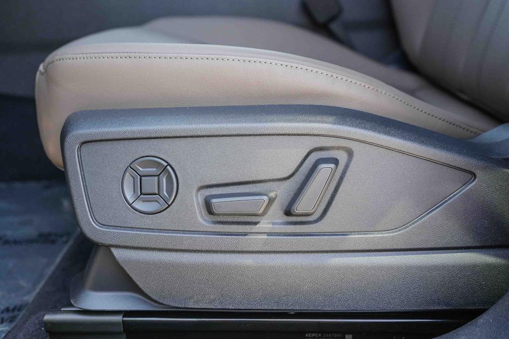 Thumbnail: 2026 Audi Q5 - 31