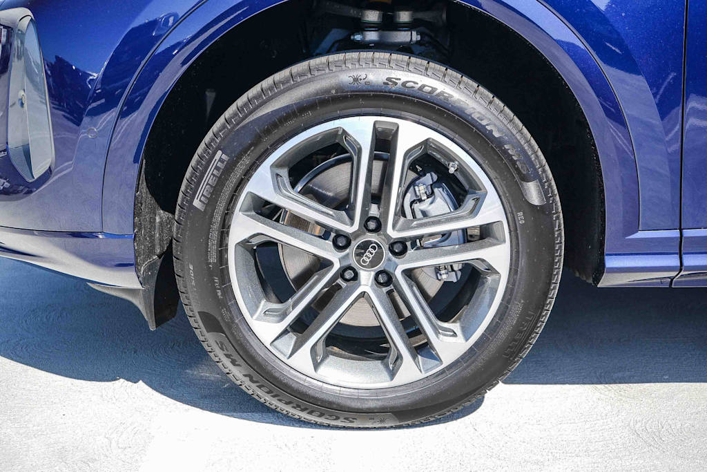 Thumbnail: 2026 Audi Q5 - 24