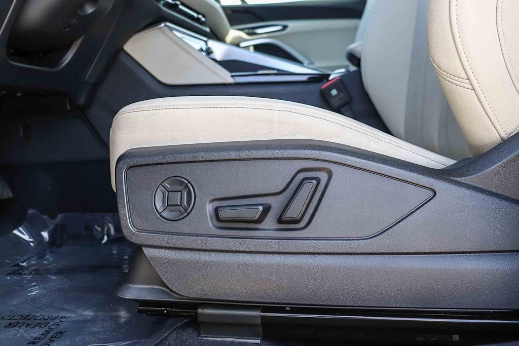 Thumbnail: 2025 Audi Q5 - 29