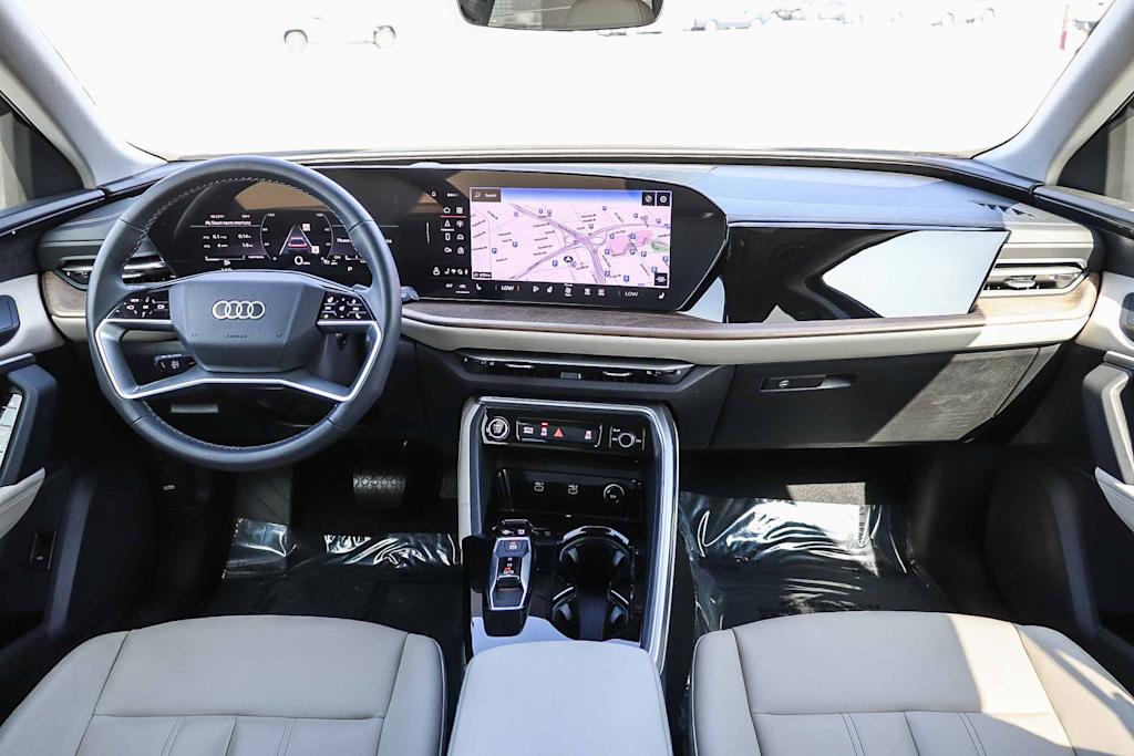Thumbnail: 2025 Audi Q5 - 2