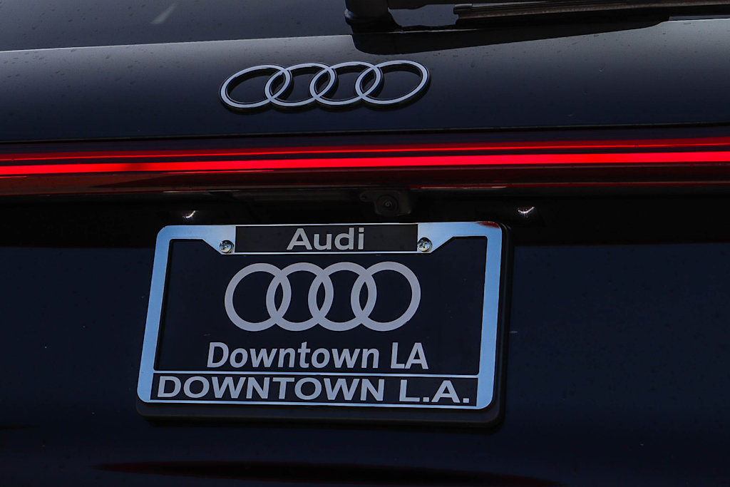 Thumbnail: 2025 Audi Q5 - 18