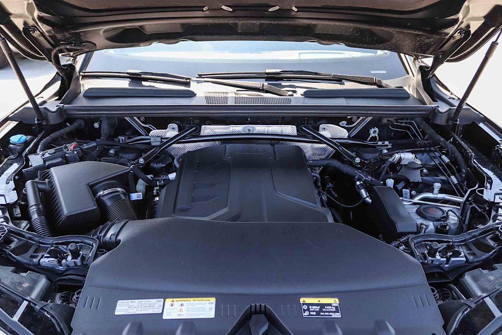 Thumbnail: 2025 Audi Q5 - 8