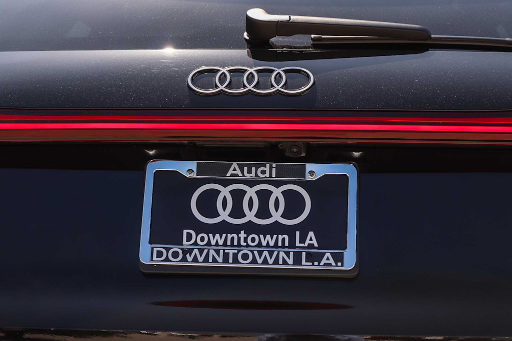 Thumbnail: 2025 Audi Q5 - 23