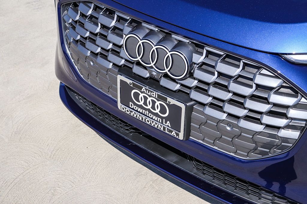 Thumbnail: 2025 Audi Q5 - 6
