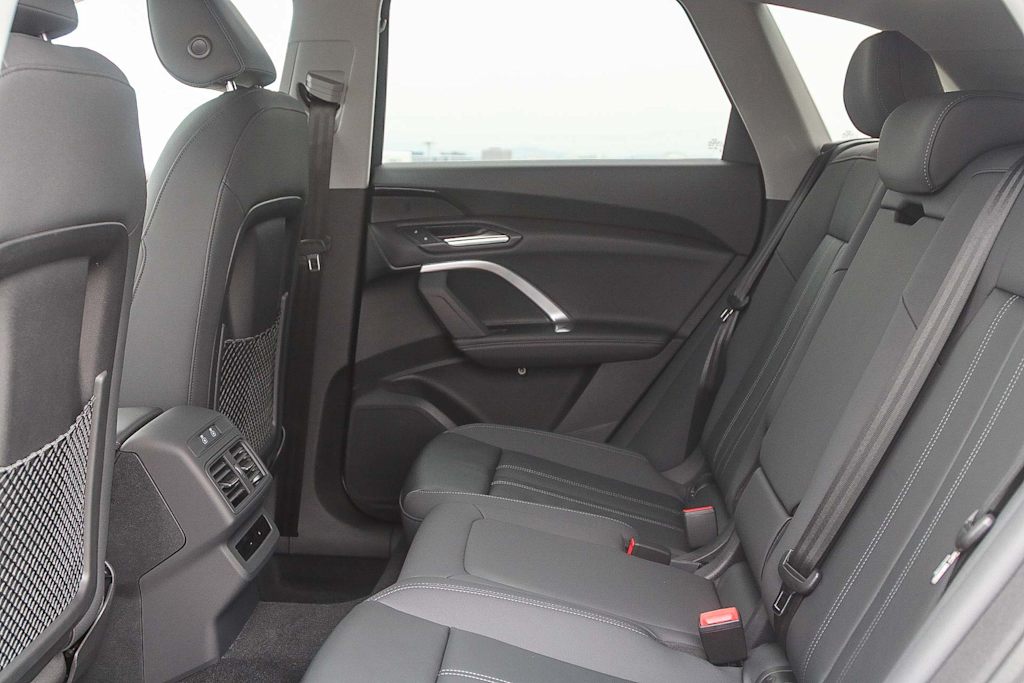 Thumbnail: 2025 Audi Q5 - 11