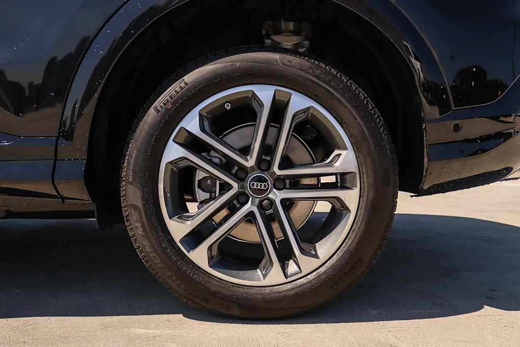 Thumbnail: 2026 Audi Q5 - 7