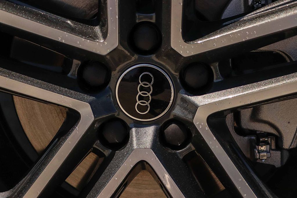 Thumbnail: 2026 Audi Q5 - 25