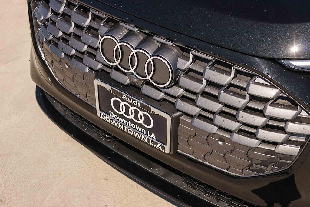 Thumbnail: 2026 Audi Q5 - 6