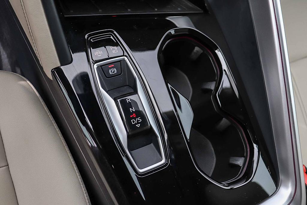 Thumbnail: 2025 Audi Q5 - 15