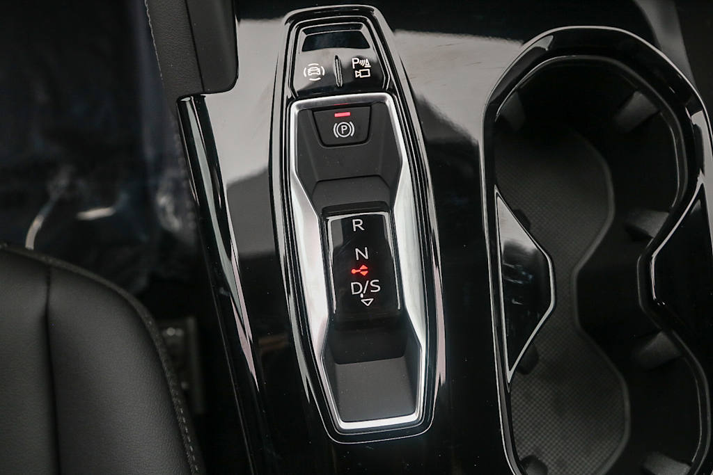 Thumbnail: 2025 Audi Q5 - 24