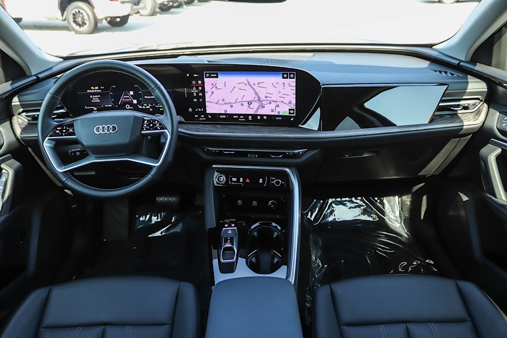 Thumbnail: 2025 Audi Q5 - 2