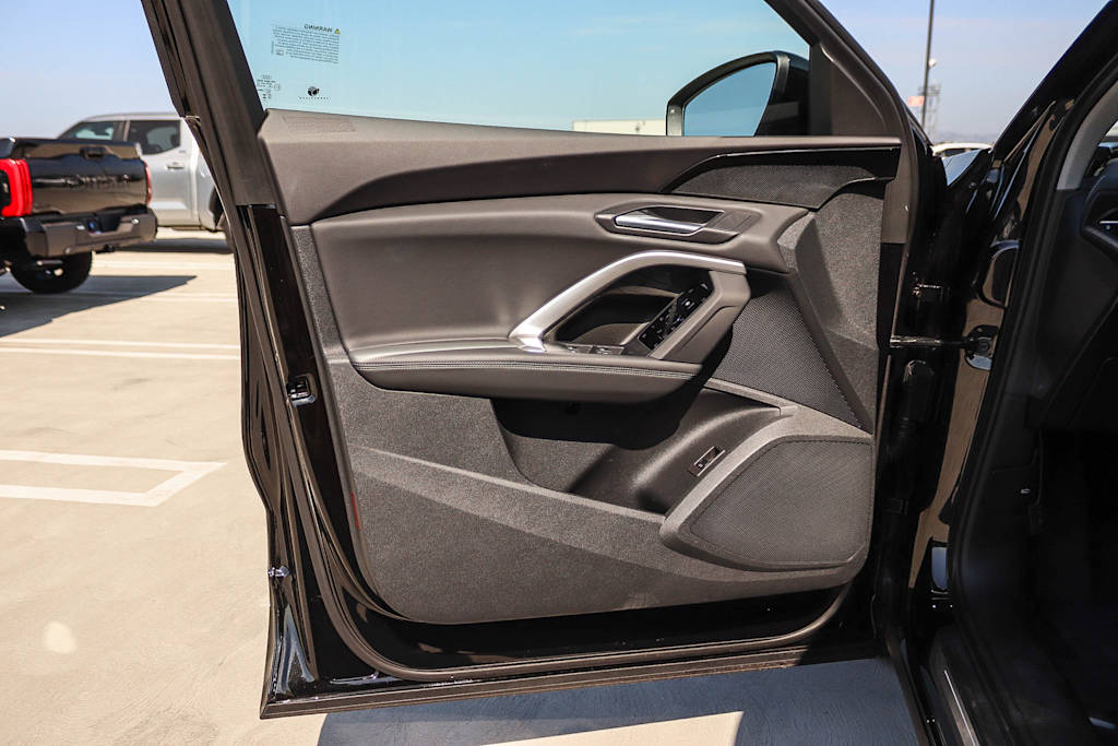 Thumbnail: 2025 Audi Q5 - 31