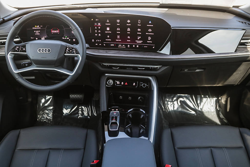 Thumbnail: 2025 Audi Q5 - 2