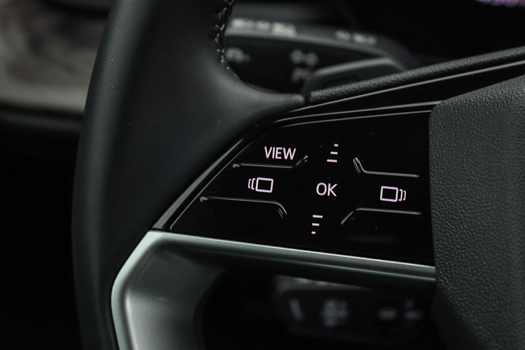 Thumbnail: 2025 Audi Q5 - 25