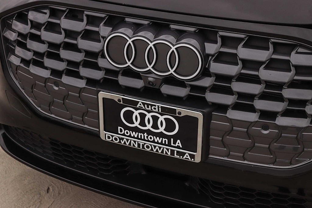 Thumbnail: 2025 Audi Q5 - 6