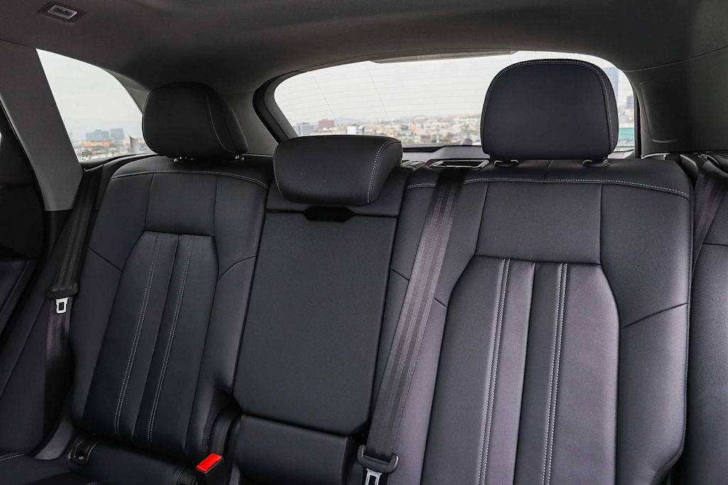 Thumbnail: 2025 Audi Q5 - 12