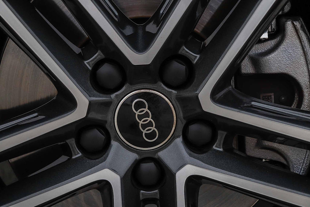 Thumbnail: 2025 Audi Q5 - 14