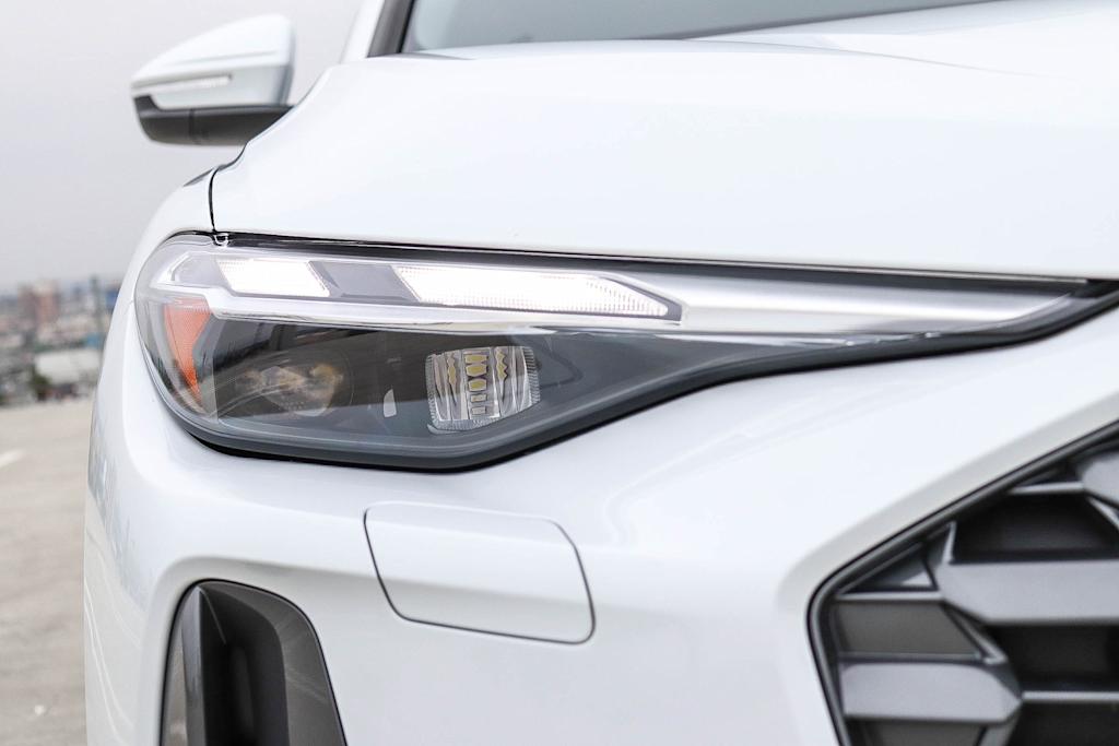 Thumbnail: 2025 Audi Q5 - 21