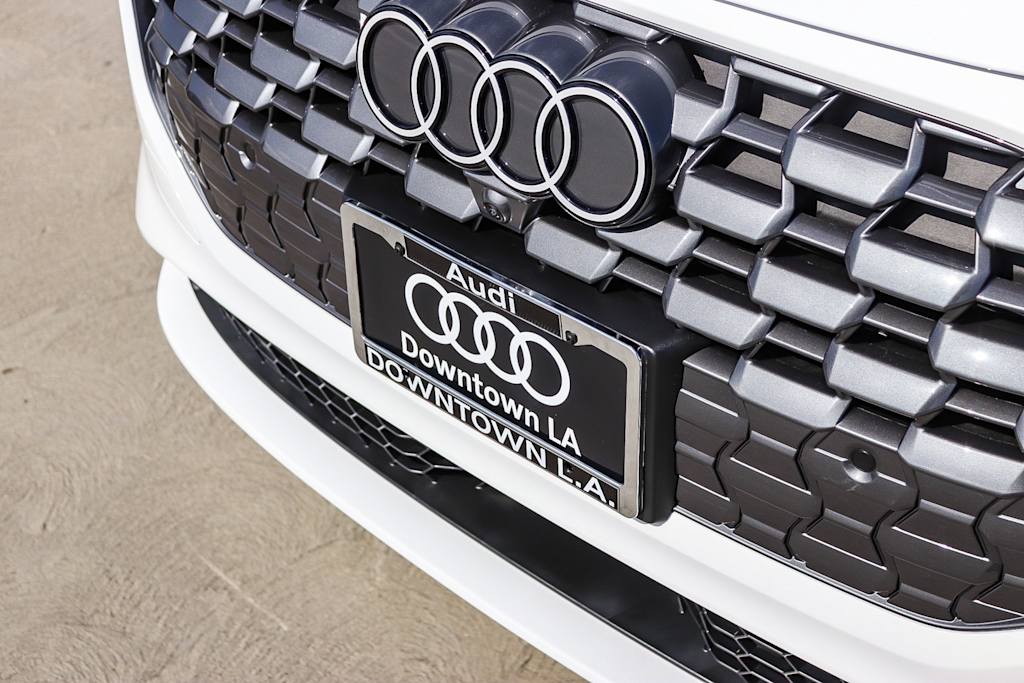 Thumbnail: 2026 Audi Q5 - 6