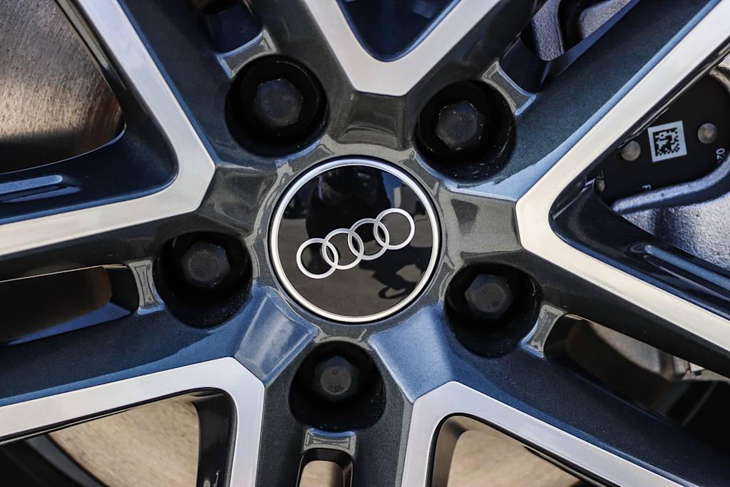 Thumbnail: 2026 Audi Q5 - 14